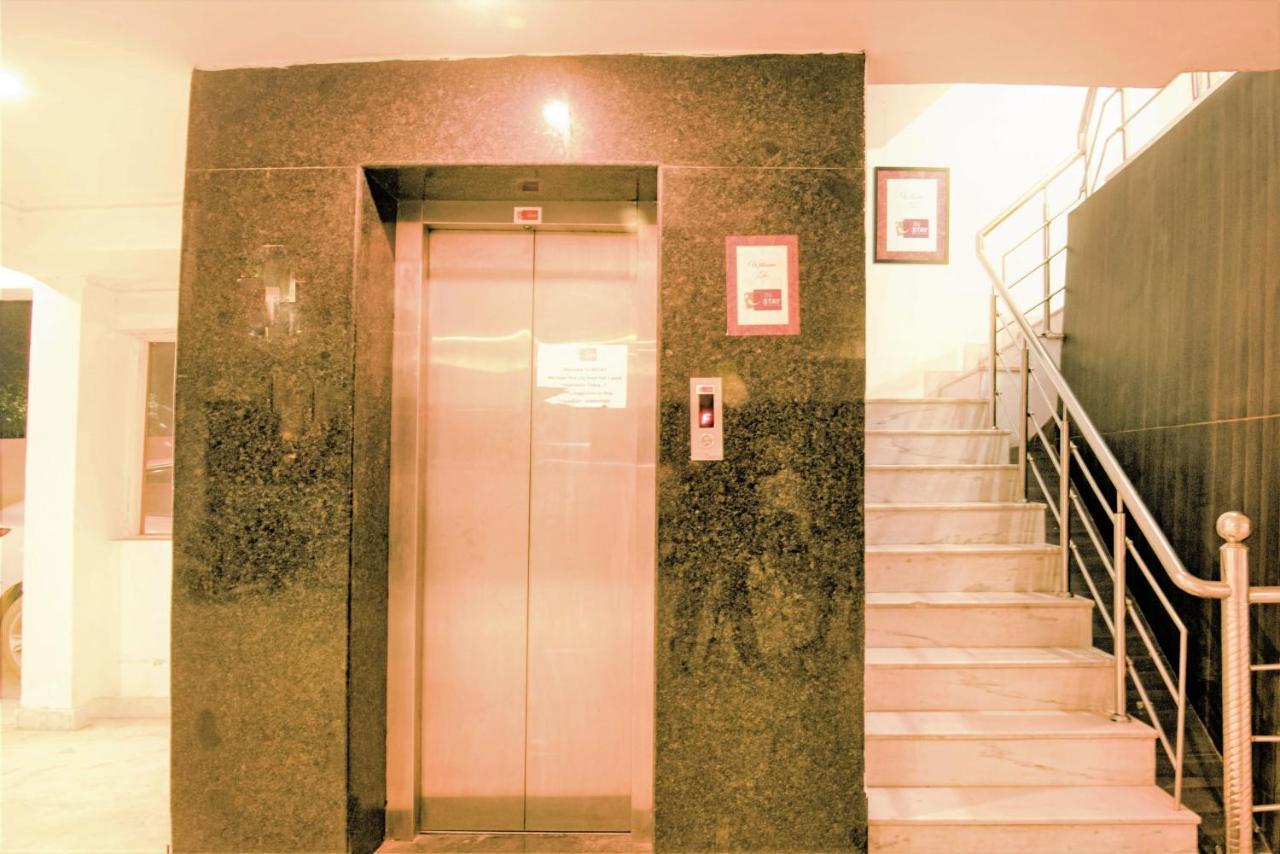 Instay - 46 Гургаон Экстерьер фото